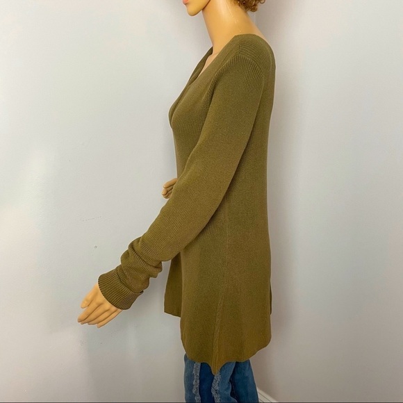 Fever Asymmetrical V-Neck Sweater – Size Medium - Picture 3 of 13